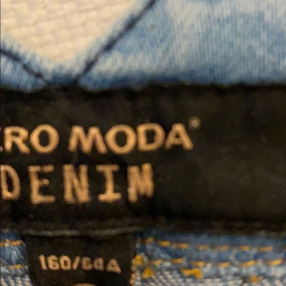 Vero Moda Light Wash Straight Leg Blue Jeans 0 - Picture 6 of 13